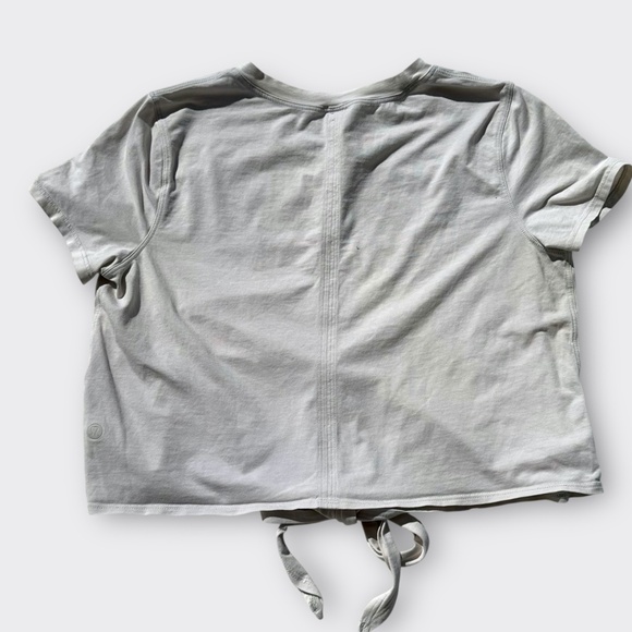 LULULEMON ATHLETICA Time To Restore Short Sleeve Tie Top Off White (Vapor) 6 M - Picture 4 of 7